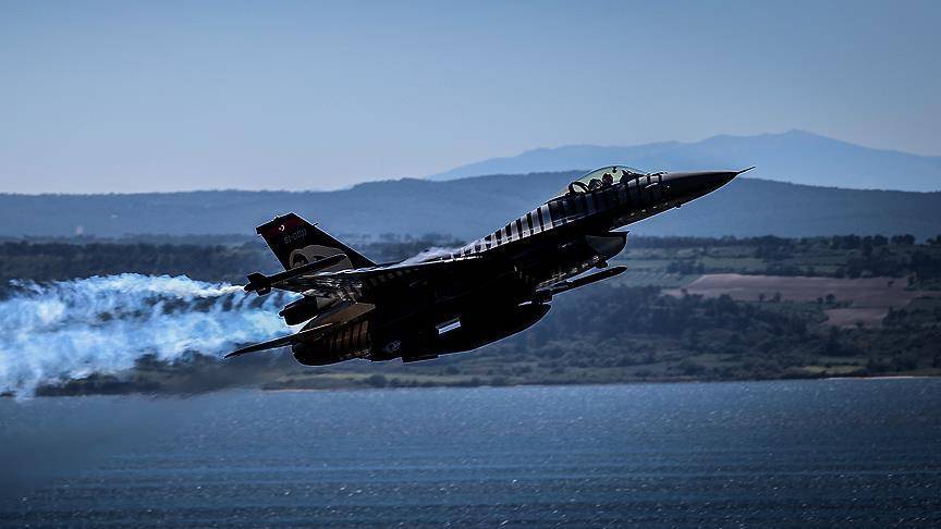 29 Ekim’de gökyüzü kırmızı beyaza boyanacak! SOLOTÜRK ve Türk Yıldızları gösteri uçuşu programı belli oldu 5